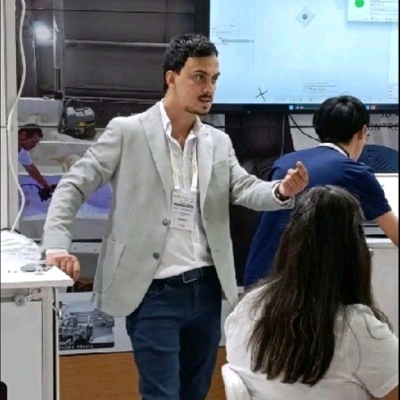 Fikret Yedikardeşler